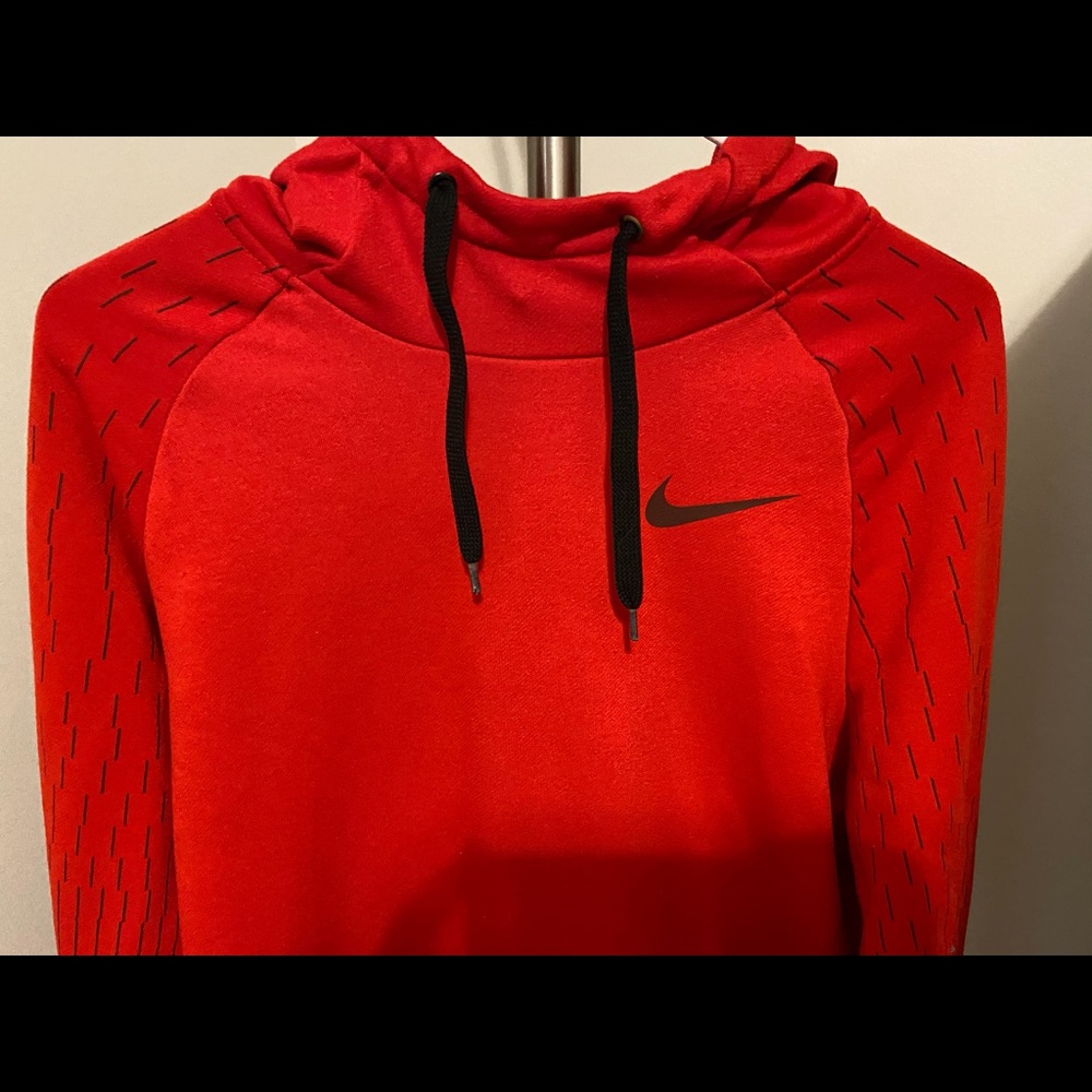 Nike men’s hoodie